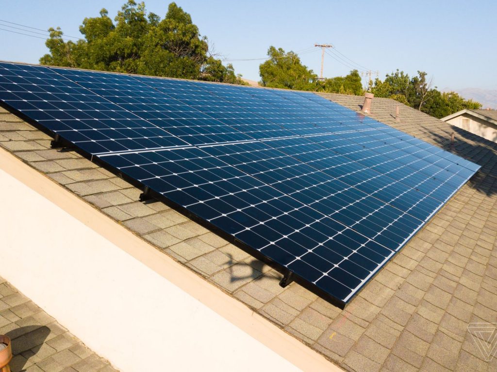 تسلا فناوری پنل‌‌های خورشیدی خود را تغییر داد