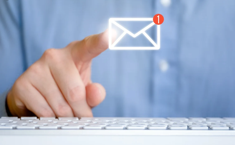 ایمیل غیرمتمرکز چیست؟ راهکار فناوری بلاک چین برای امنیت ایمیل
