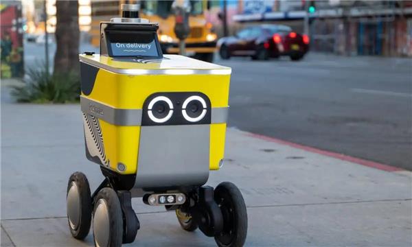 یک ایرانی «ربات تحویل کالا بدون دخالت انسان» تولید کرد